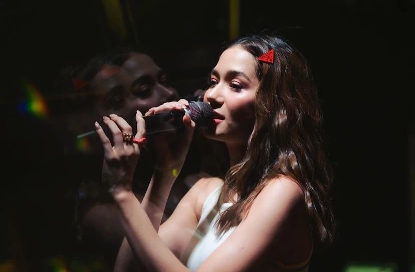 “วี วิโอเลต”ขอโทษแฟนเพลง ฝืนไม่ไหว ขอพักรักษา เส้นเสียงอักเสบ