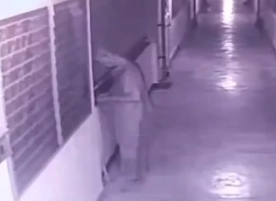 เฒ่าวัย 78 ปี ผูกคอระเบียงเคหะหลักสี่ หนีโรคร้าย