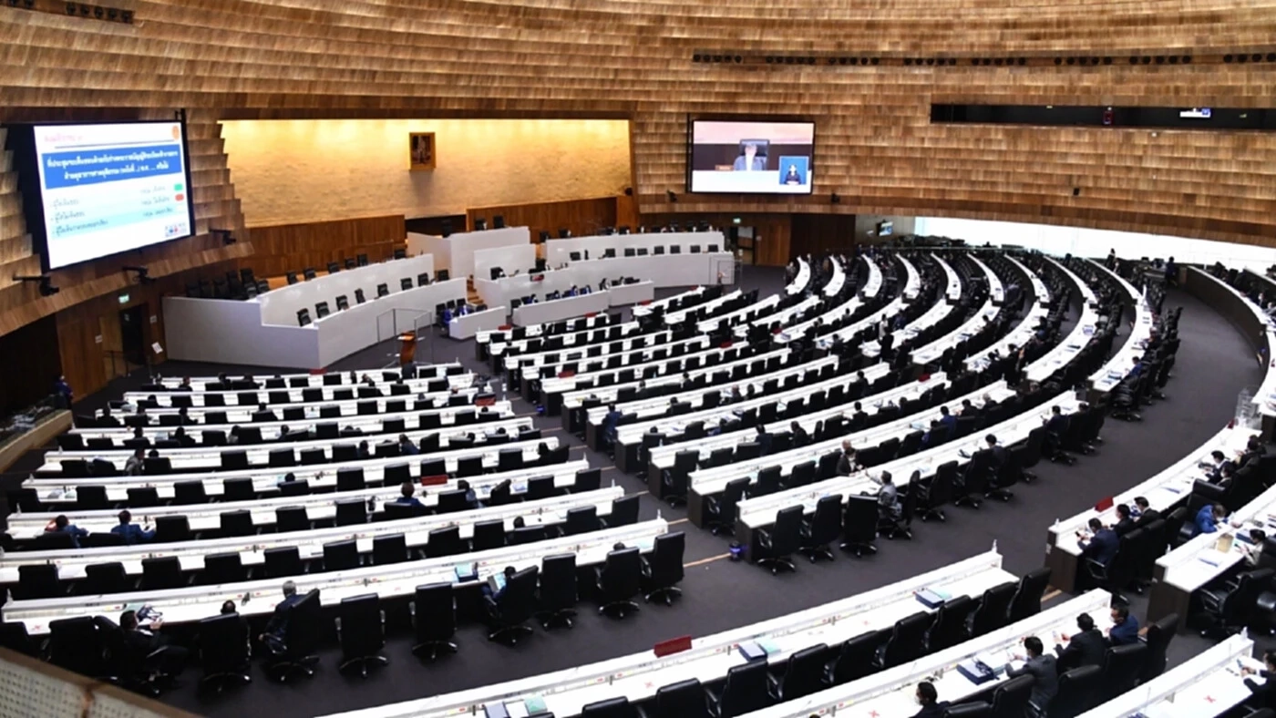 อุตตม อัด ส.ส. ทำสภาล่ม ถามสมควรหรือไม่ จี้ทำงานเพื่อ ปชช. ไม่ใช่เพื่อกลุ่มคน