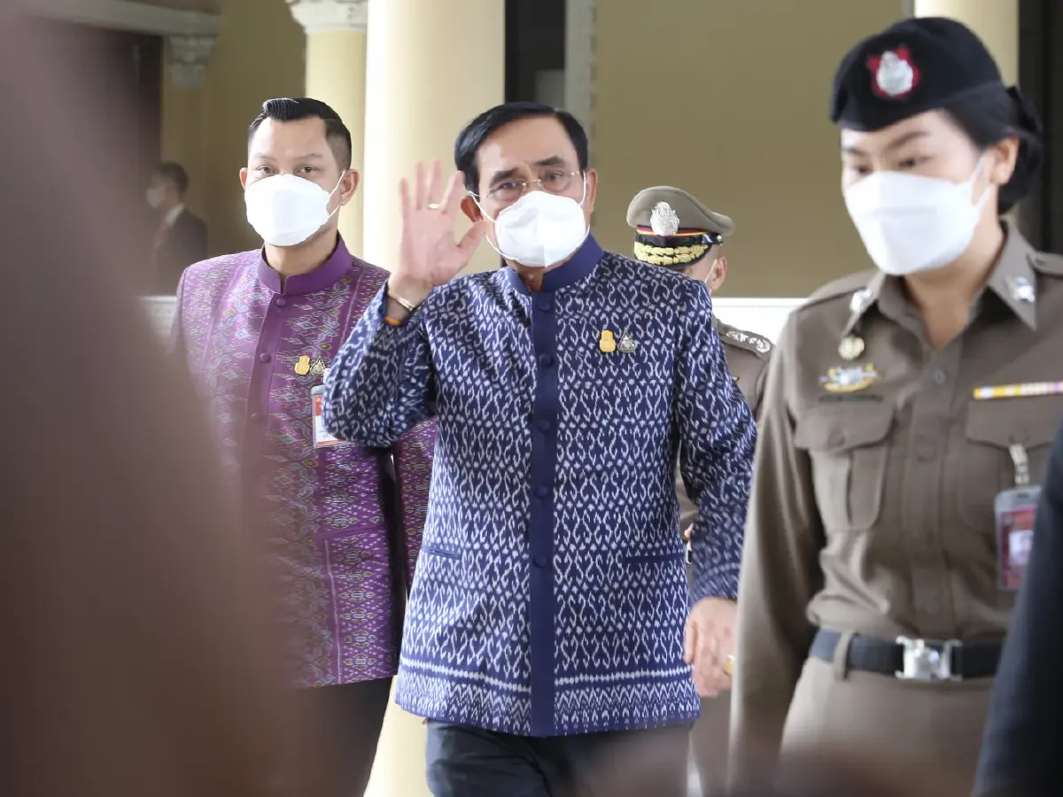 ลุ้น !! "พล.อ.ประยุทธ์" ส่งคำชี้แจงศาลรธน.วาระ 8 ปี ก่อนมีคำวินิจฉัย ก.ย.นี้