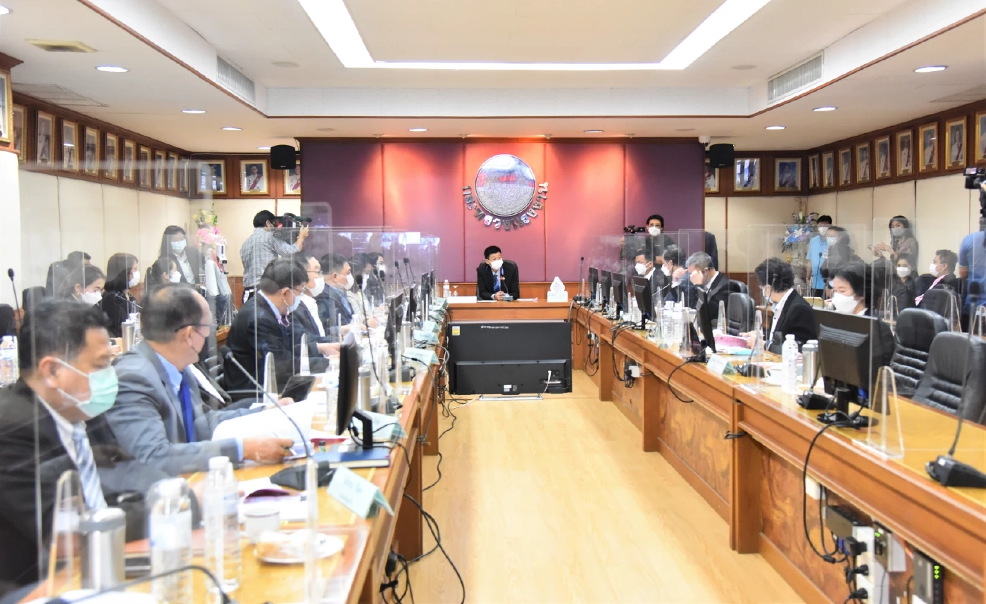 เคาะแล้ว ค่าจ้างขั้นต่ำ ปี65 ขึ้นสูงสุด 354 บาท ต่ำสุด 328 บาท