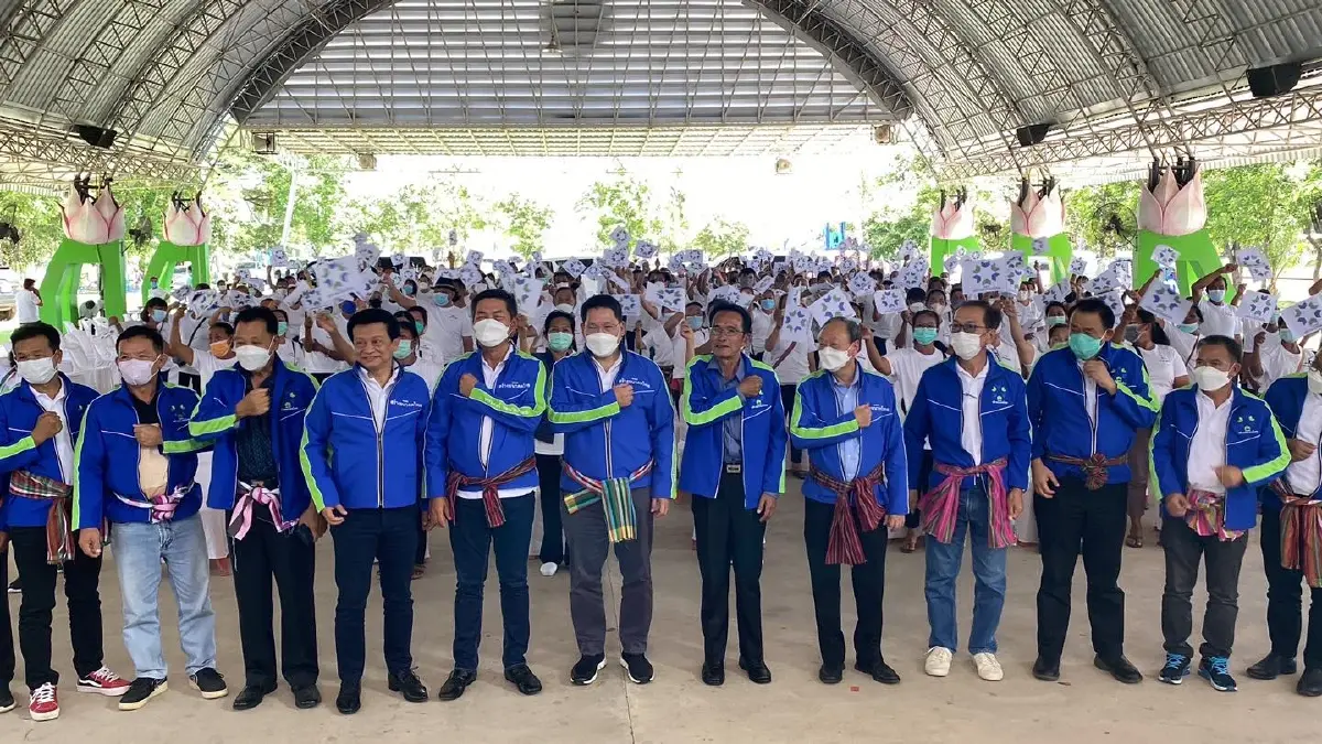 "สนธิรัตน์" ออกโรงเตือนรัฐบาลระวังตกขบวนหลังต่างชาติแห่ลงทุนเวียดนาม