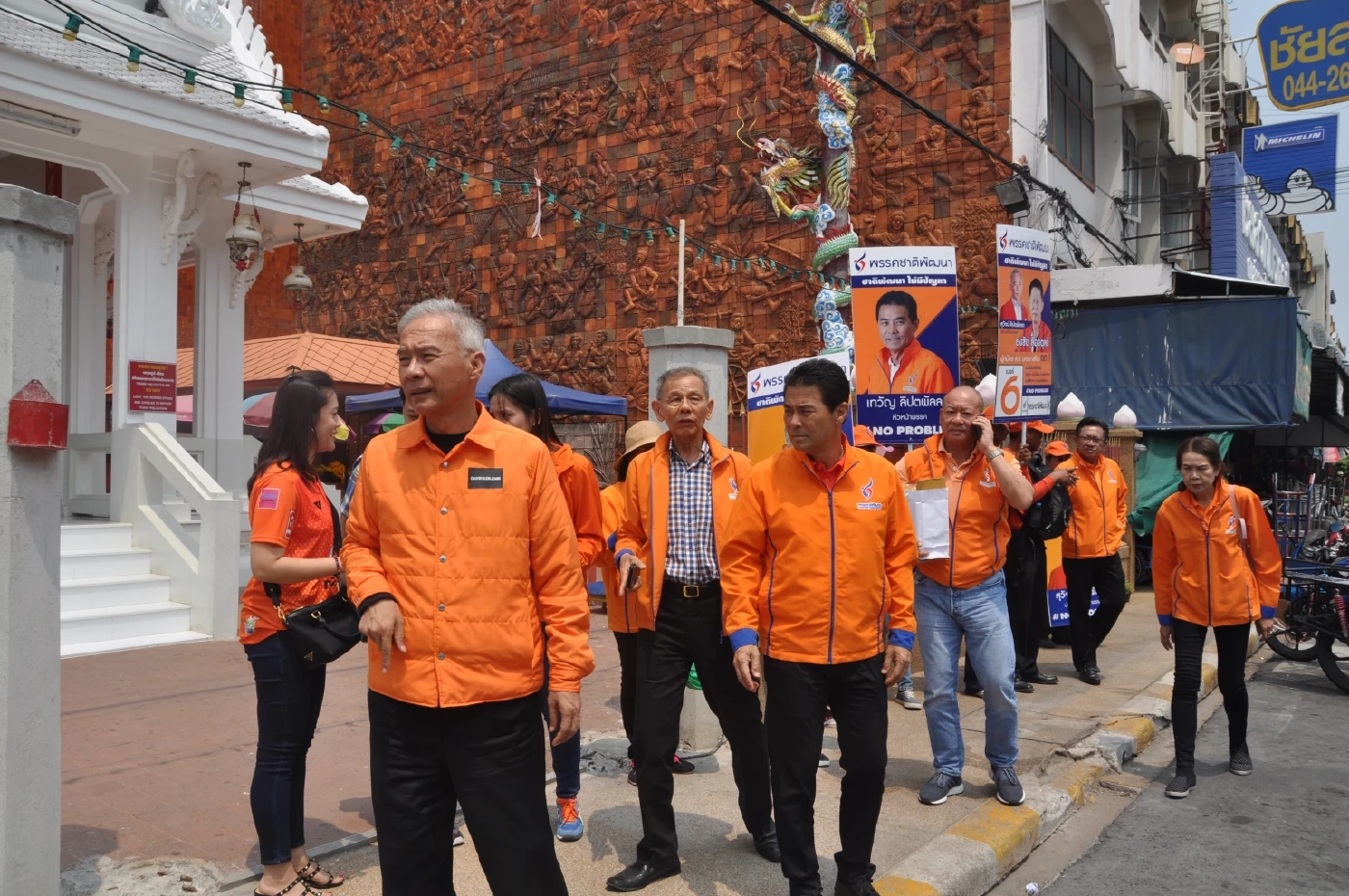 “สุวัจน์” แนะเร่งแก้ปัญหาสินค้าแพง-ตั้งเป้านำเศรษฐกิจยุคทองโคราชกลับมา