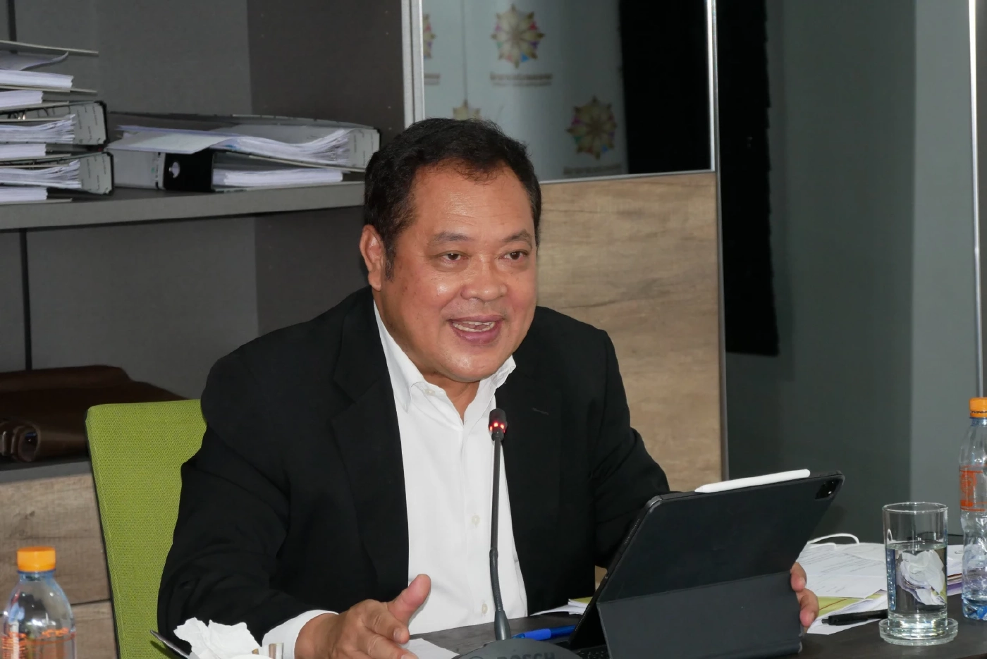 "พรรคประชาชาติ"จี้"บิ๊กตู่"หยุดปฏิบัติหน้าที่ทุกตำแหน่ง 