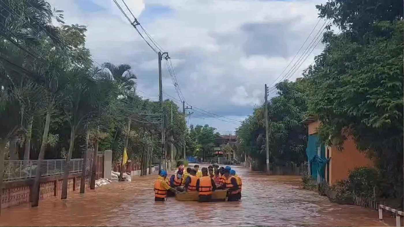 แม่น้ำป่าสักล้นตลิ่งท่วมหลายชุมชนในเขตเทศบาลเมืองหล่มสักรอบ 2