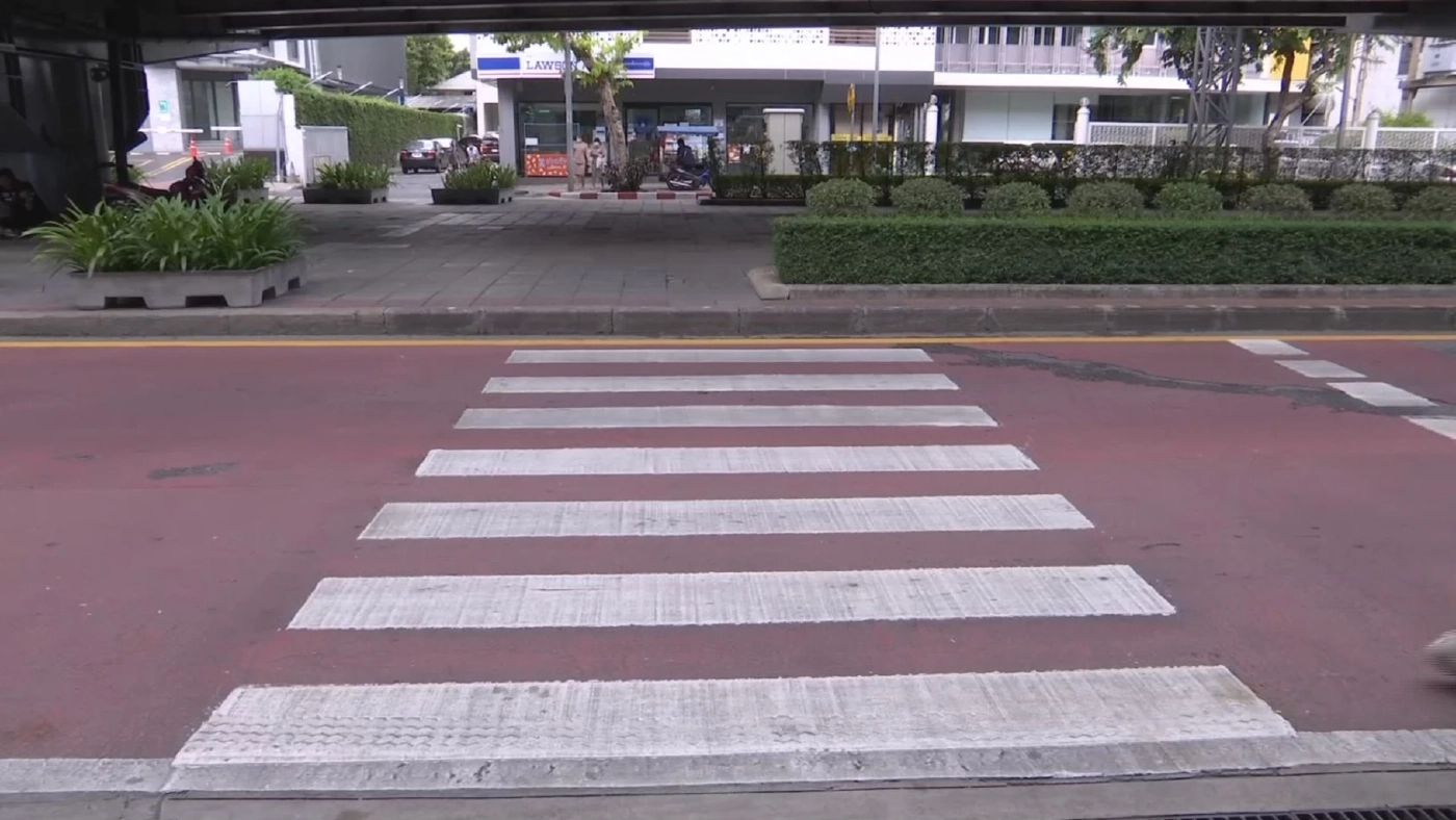 เปิดใจ นร.ม.5 เล่านาที นพ.ซิ่งเก๋งฝ่าธงแดงชนคาทางม้าลาย