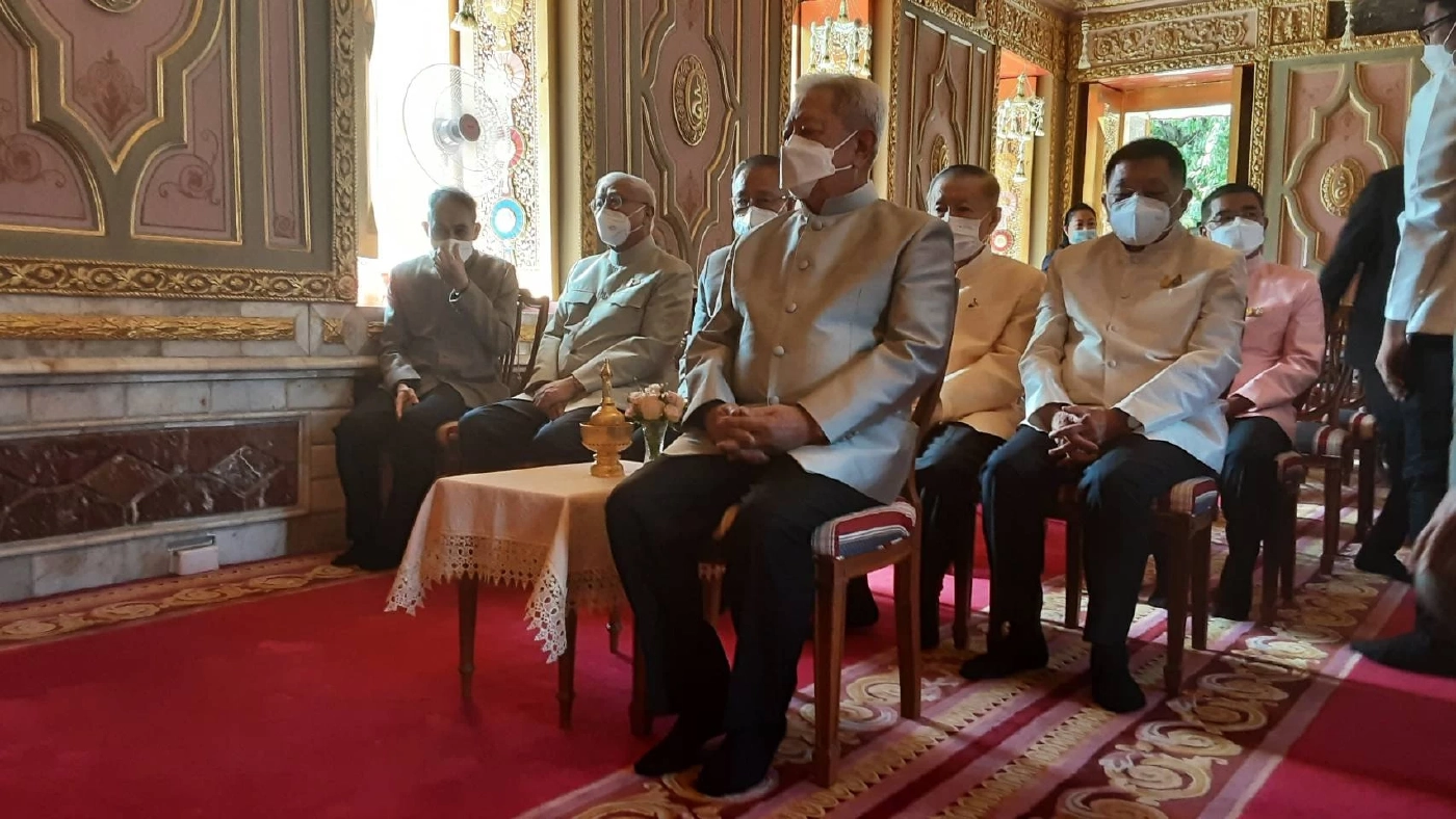 "พาป๋ากลับบ้าน" บุคคลสำคัญร่วมพิธีเชิญอัฐิ "พล.อ.เปรม" กลับถิ่นสงขลา