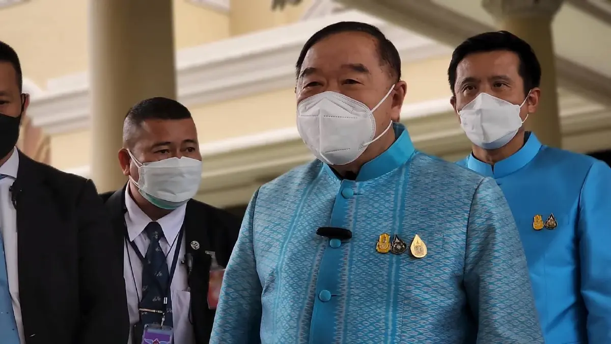 "บิ๊กป้อม"ยันไม่ปรับครม. บอกทุกอย่างเรียบร้อยดี-ทำงานต่อได้