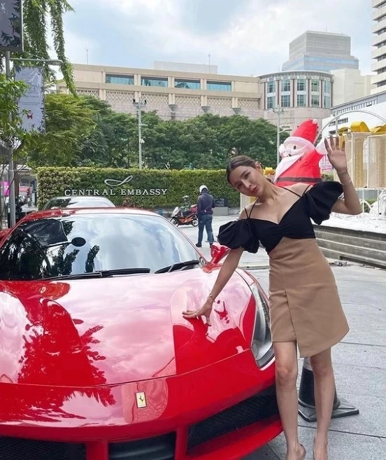 รู้จัก "เม พรีมายา" อดีตแม่ค้าออนไลน์ สู่ CEO พรีมายา สวยรวยปัง ก่อนจะตกเป็นผู้ต้องหา