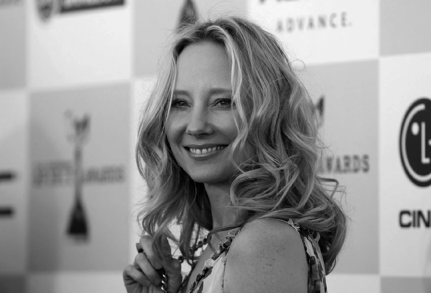 สุดเศร้า "แอนน์ เฮช" ดาราฮอลลีวูดยุค 90s เสียชีวิต ประสบอุบัติเหตุทางรถยนต์