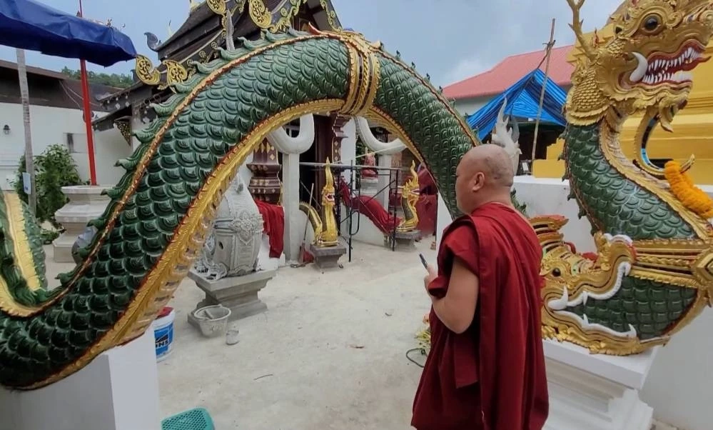 หมอปลา บุกเชียงใหม่ หลังชาวบ้านร้องให้ช่วยจัดการเจ้าอาวาสเมาเบียร์แอ๋