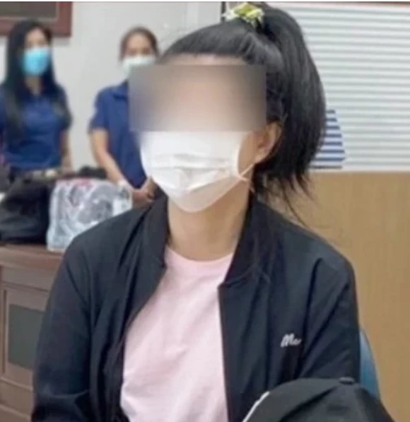 ส.ต.ท.(หญิง) กรศศิร์ บัวแย้ม หรือ เจ๊ นุช 