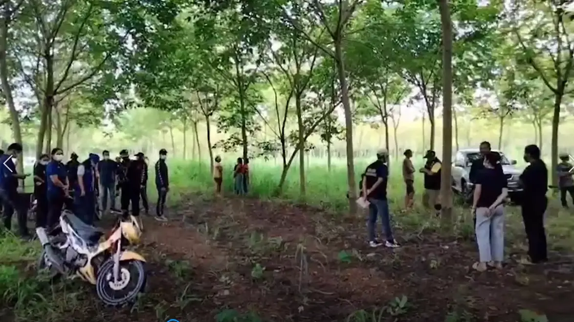 สลด หนุ่มเมียนมาร์พาลูกเมียไปกรีดยาง เจอช้างป่าไล่เหยียบเสียชีวิตคาที่