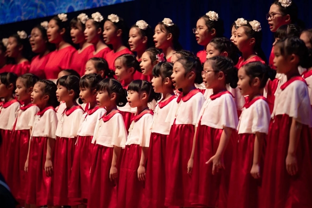 พระราชินีเสด็จฯ ทรงเป็นประธานงาน 90 พรรษาพระพันปีหลวง