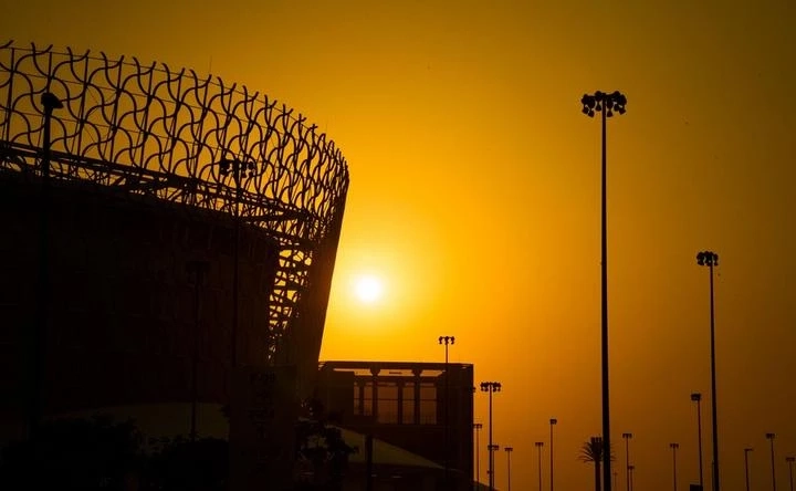 พื้นที่ภายนอกสนามกีฬาอาห์เหม็ด บิน อาลี หนึ่งในสถานที่จัดการแข่งขันฟุตบอลโลกฟีฟ่า เวิลด์คัพ 2022 ในกรุงโดฮาของกาตาร์ วันที่ 7 ส.ค. 2022