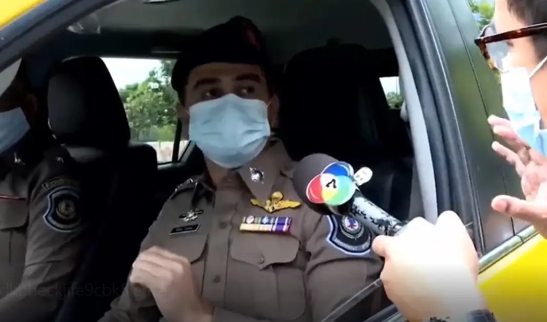 รับมองไม่เห็น  “ตำรวจทางหลวง”  แจงปมทิ้งศพในรถ  โบ้ย “กู้ภัย” ไม่รอบคอบ