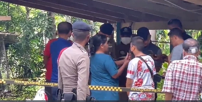 พบศพผัวเมียถูกยิงเสียชีวิตปริศนาคาที่นอนในสวนยาง ตร.สั่งเร่งล่ามือปืน