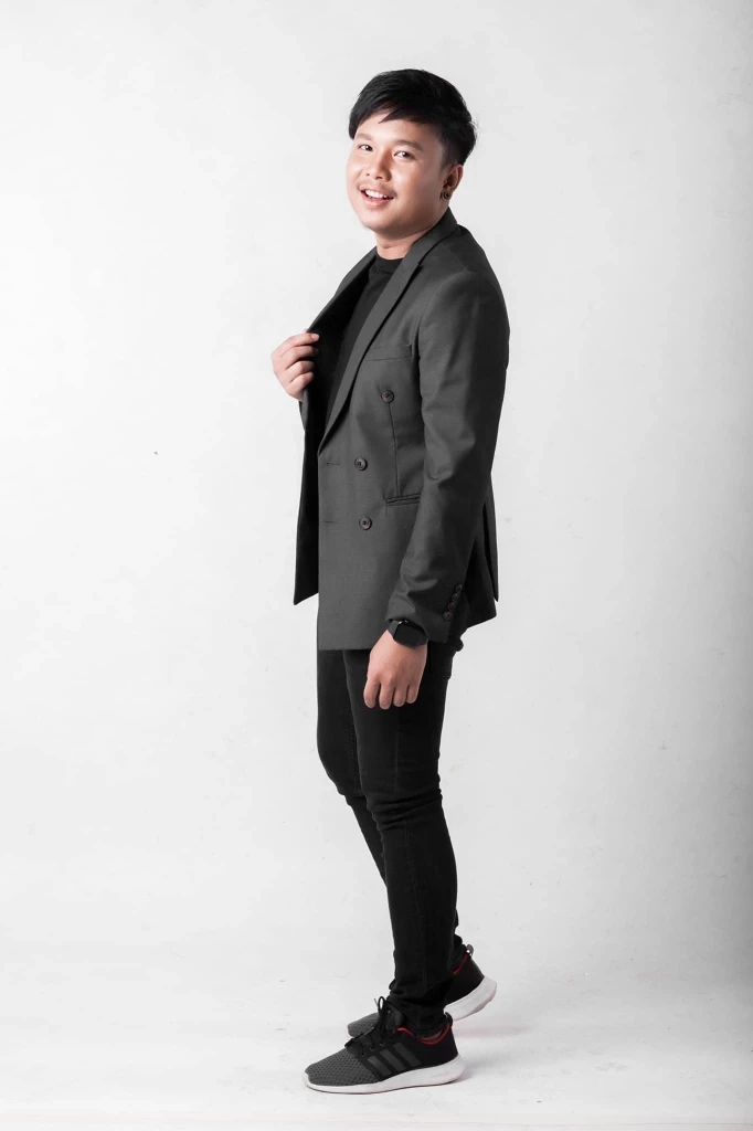 ดราม่าวงการลูกทุ่ง ออกหมายจับ “ออย แสงศิลป์” นักร้องดังลั่นสู้ถึงที่สุด