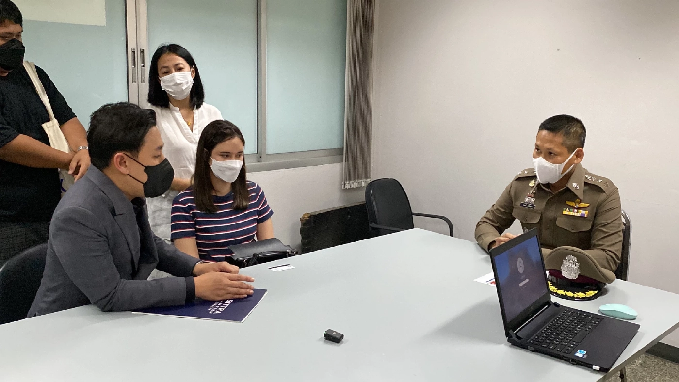 ทนายตั้ม พาดาราสาวแจ้งความถูก ตร.ล่วงละเมิดทางเพศ