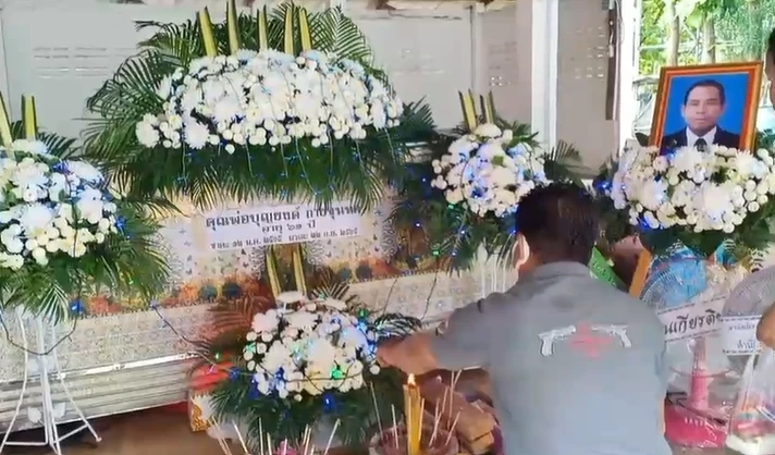 ญาติขอความเป็นธรรม เหตุรถพยาบาลฝ่าไฟแดงชนชาย 60 จี้คนขับขอขมาศพ (มีคลิป)