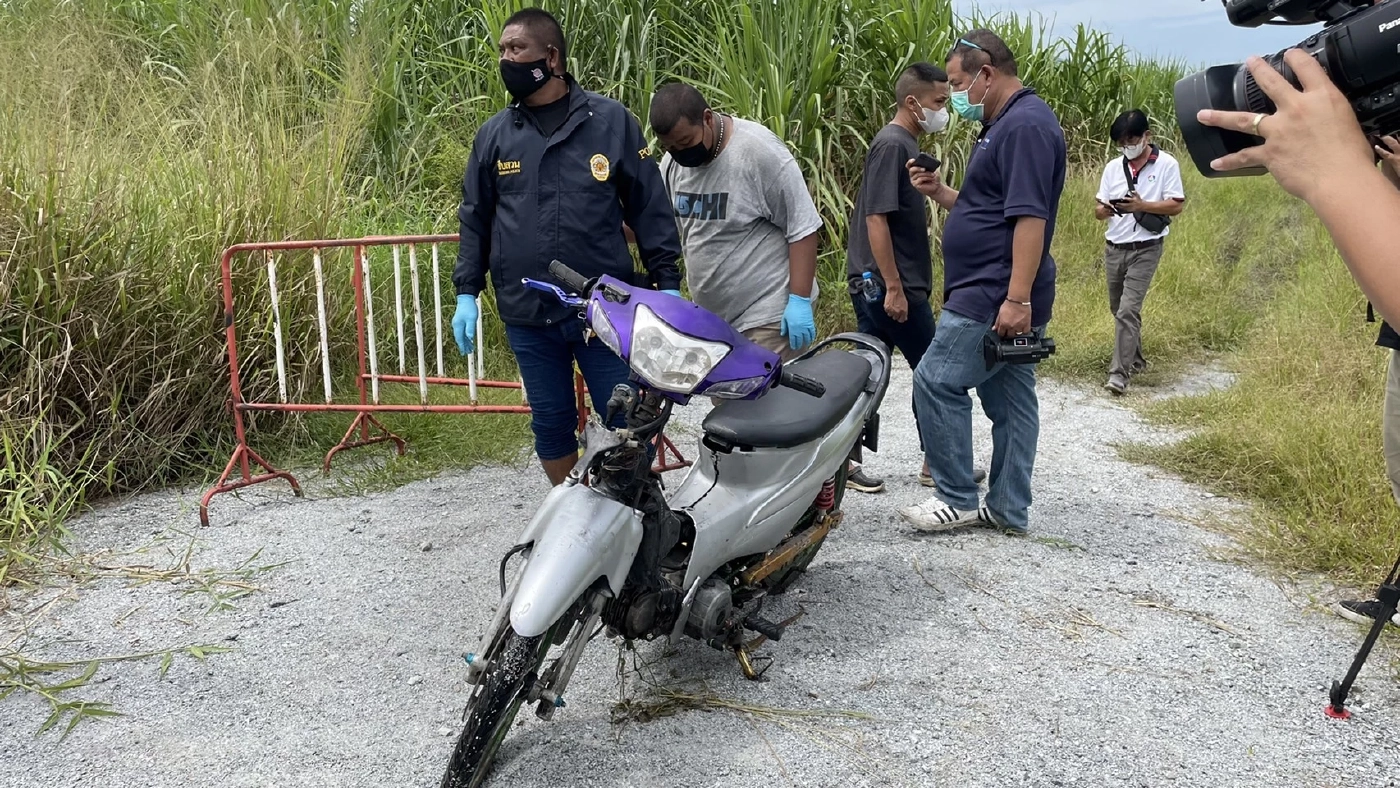 เสมียนสาวสารภาพร่วมน้องชายชิงเงิน 3.4 ล้าน ตร.เร่งล่าคนร้ายชุดไรเดอร์