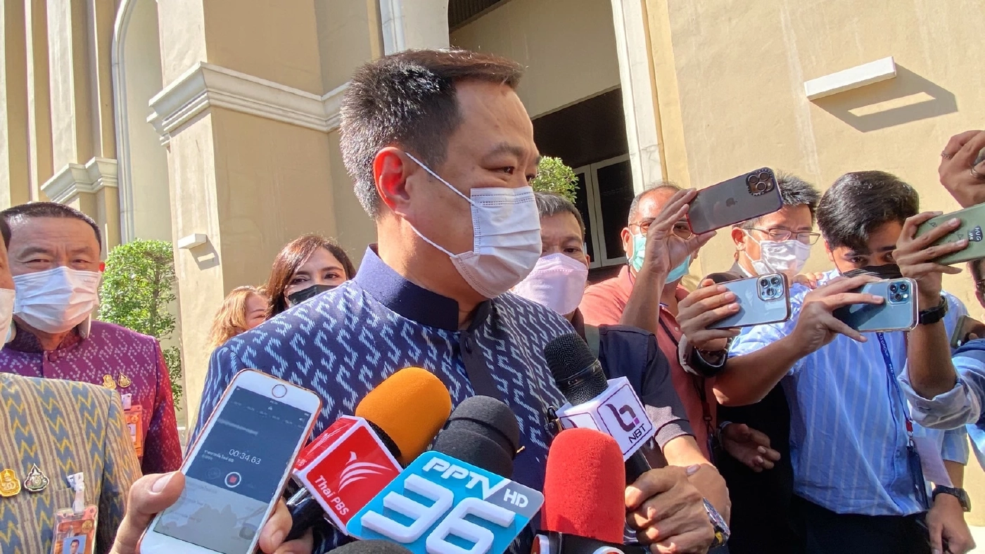 อนุทิน ชาญวีรกูล หัวหน้าพรรคภูมิใจไทย