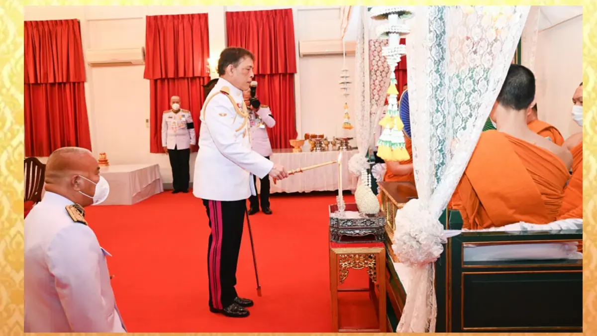ในหลวง-พระราชินี เสด็จฯ พระราชทานน้ำหลวงอาบศพ ม.จ.มงคลเฉลิม ยุคล