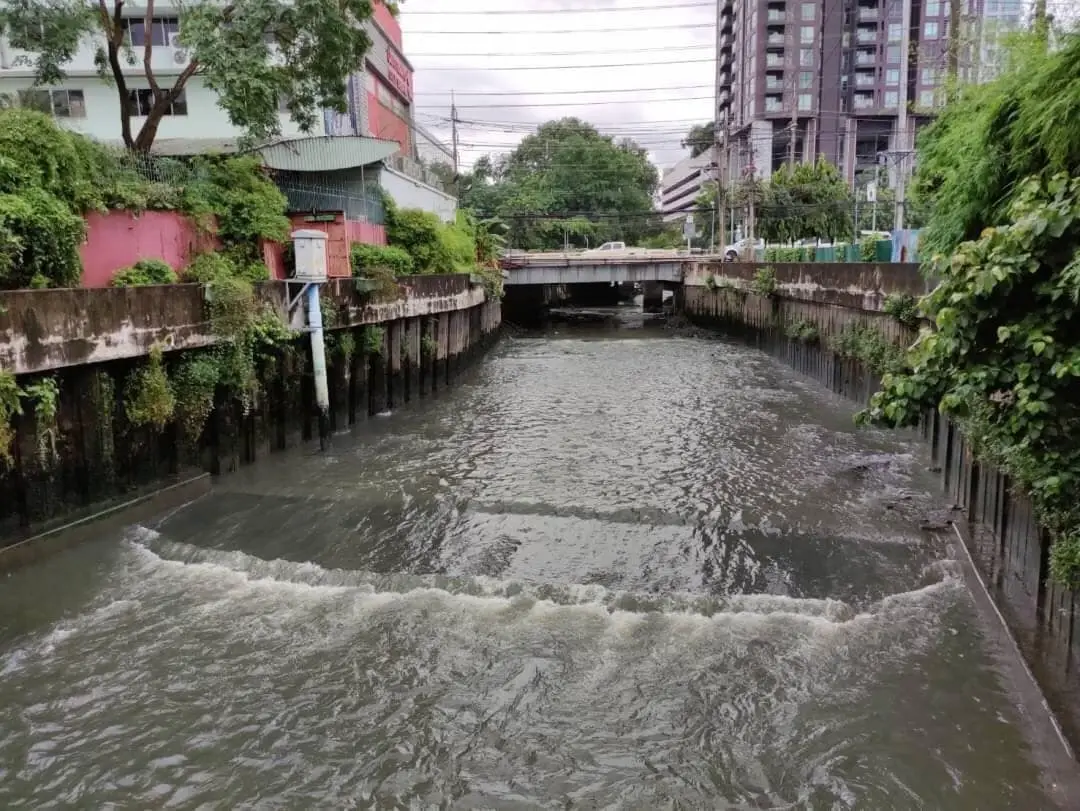 กทม.เตือน เย็นนี้ "ฝนตกหนัก" เสี่ยงน้ำท่วม และน้ำท่วมขังอีกระลอก