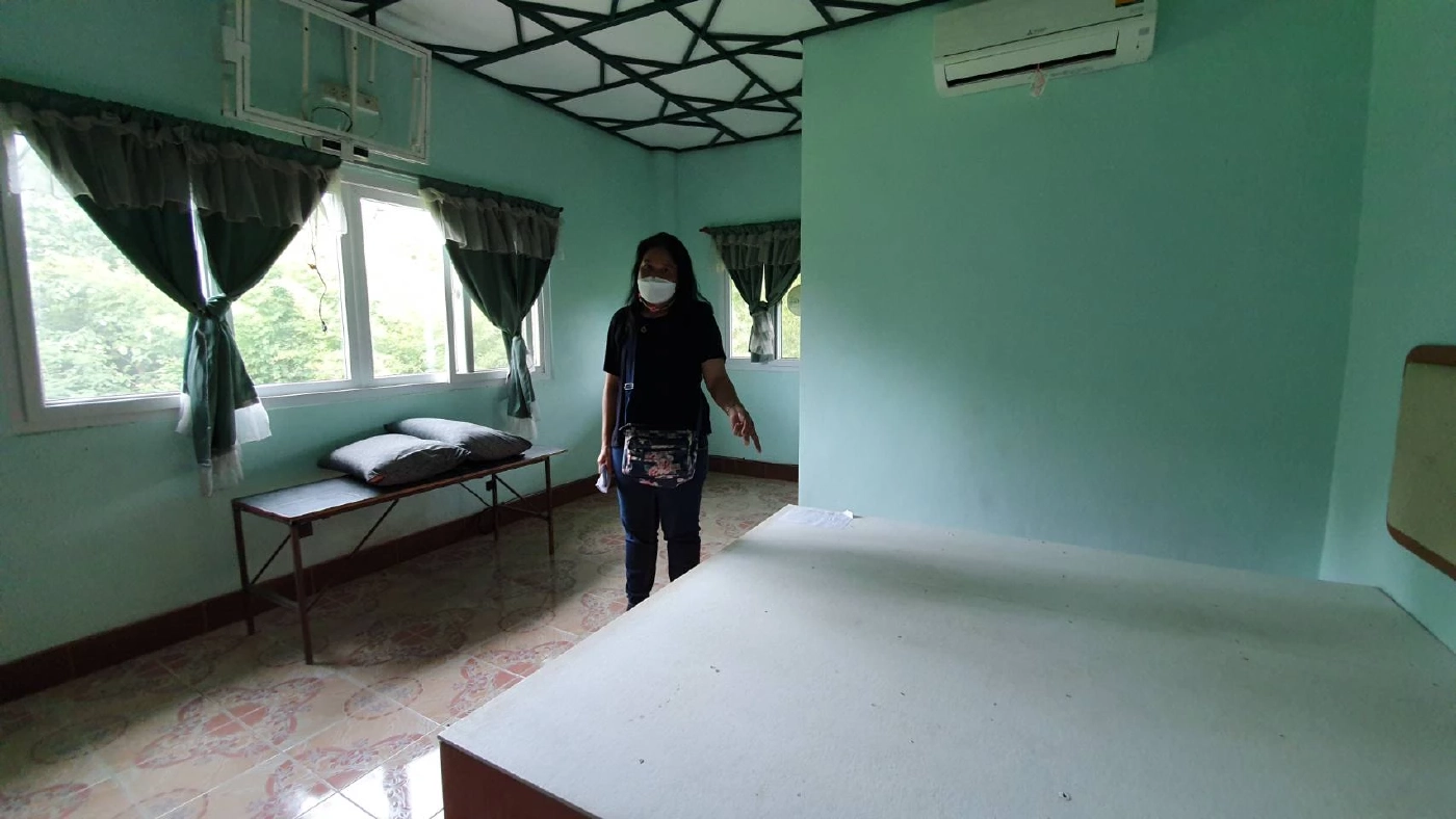 สาวแจ้งจับ 2 ลูกจ้างแสบ ยกเค้ารีสอร์ท ทั้งที่ห่างจากโรงพักเพียง 20 เมตร