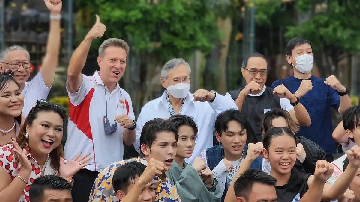ไม่กลัวฝน! "ด​อน​"ลุยเต้นมวยไทย​ร่วมเยาวชน​ หวังขับเคลื่อนสู่โอลิมปิก​