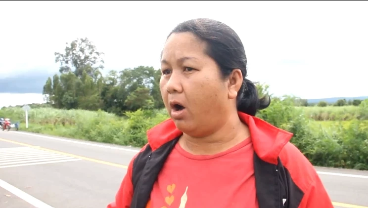 นางสาวอนุรักษ์ ไพศาล อายุ 46 ปี ชาวบ้านที่ให้การช่วยเหลือ