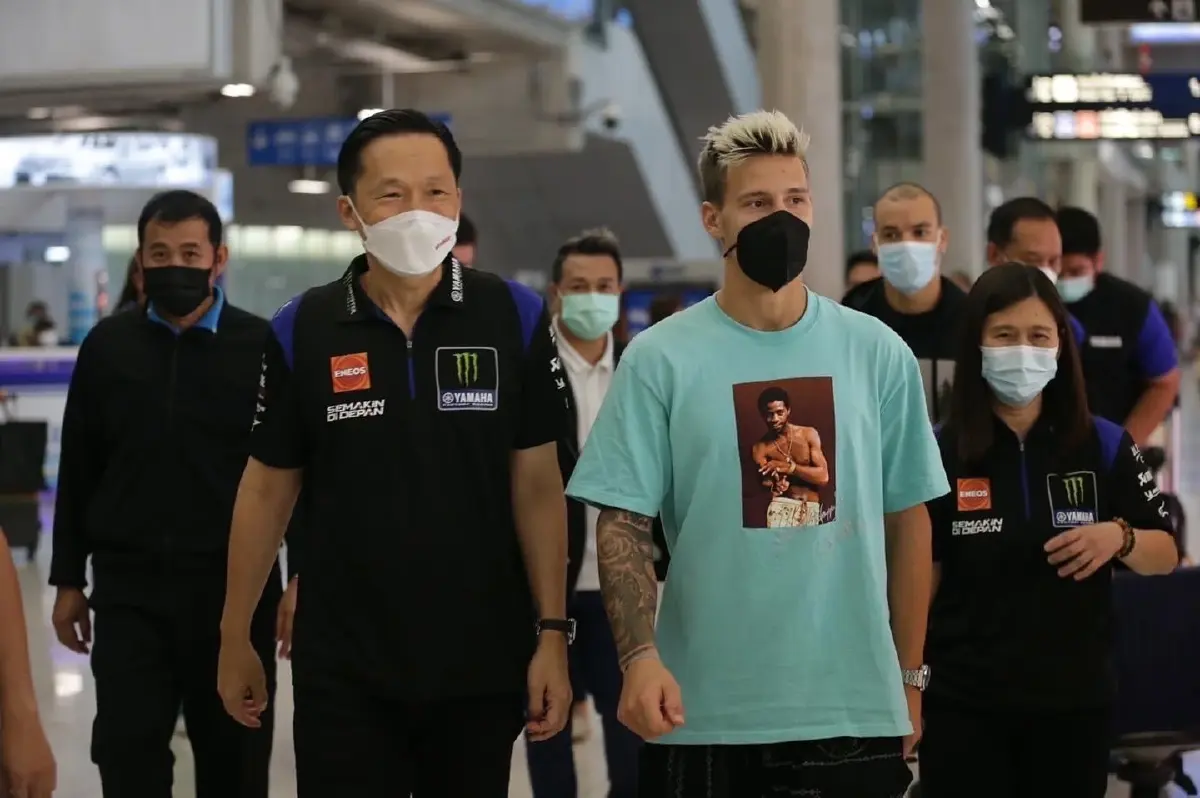 เหล่านักบิดชั้นนำของโลก เดินทางถึงไทยเตรียมลุย โมโตจีพี 2022