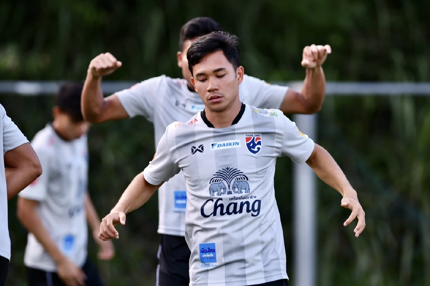 "ชนาธิป" ตั้งเป้าคว้าแชมป์คิงส์คัพ-ไม่กังวลหลุดตัวจริงฟรอนตาเล่