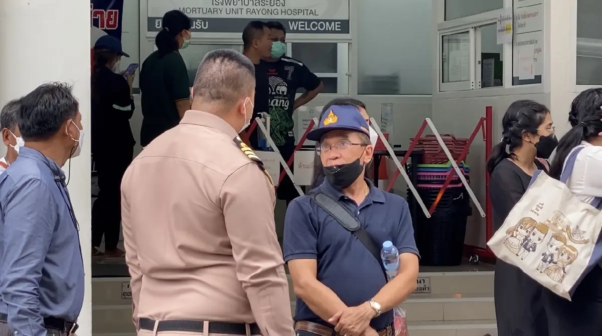 ครอบครัว “เรือโท” เหยื่อผับมรณะสุดเศร้า เดินทางไปรับศพเตรียมฌาปนกิจ