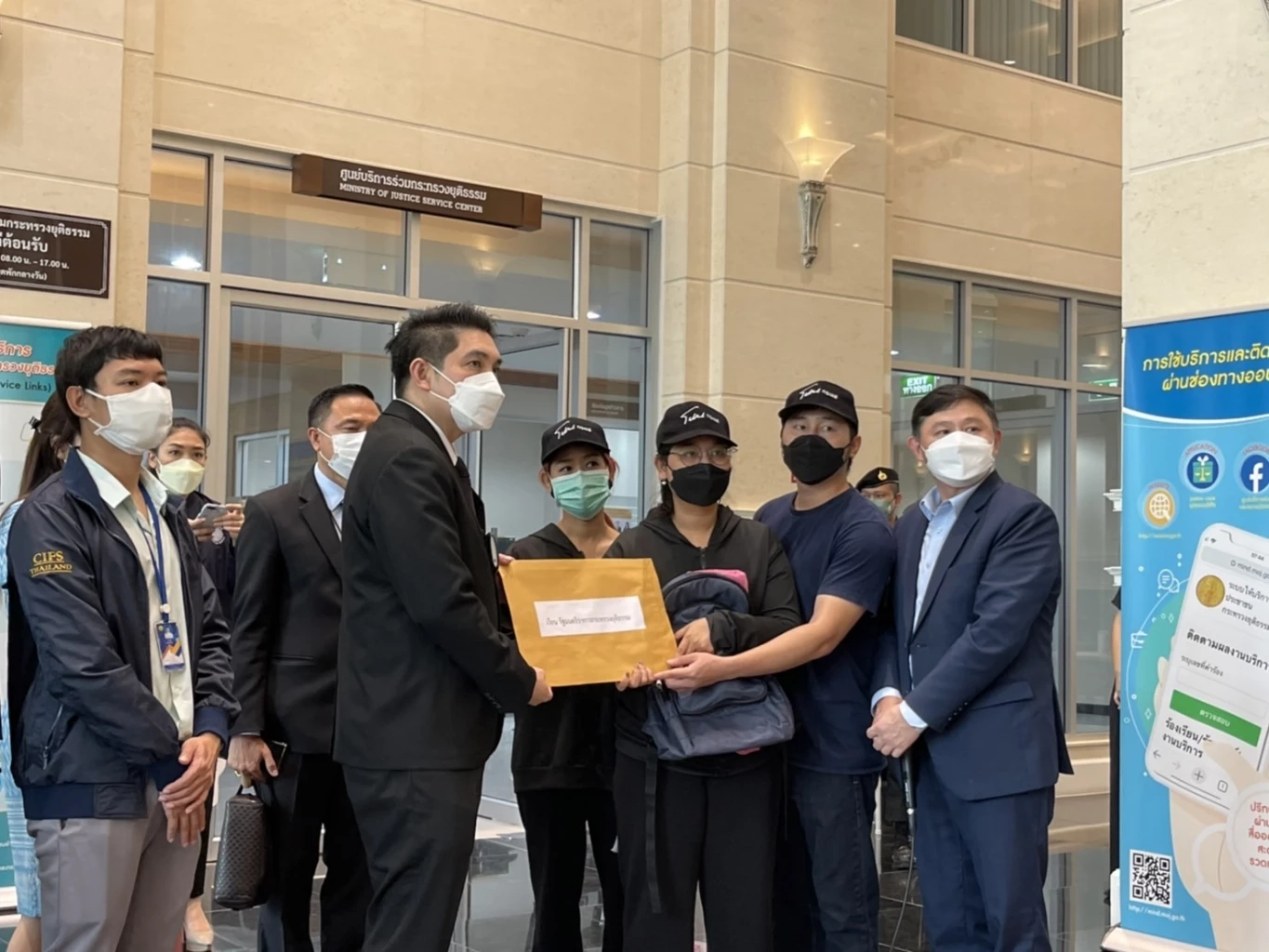 ครอบครัวน้องจีฮุน  ร้อง ก.ยุติธรรม ติดใจผลชันสูตรปมรอยช้ำ ยันตอนอาบน้ำไม่พบ