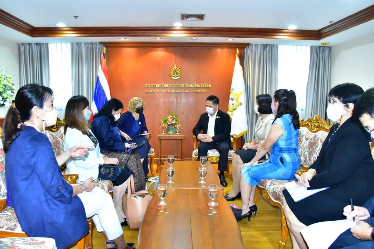 "วราวุธ"ประกาศปี 2025 ไทยเลิกนำเข้าพลาสติก 100% เพื่อลดขยะ