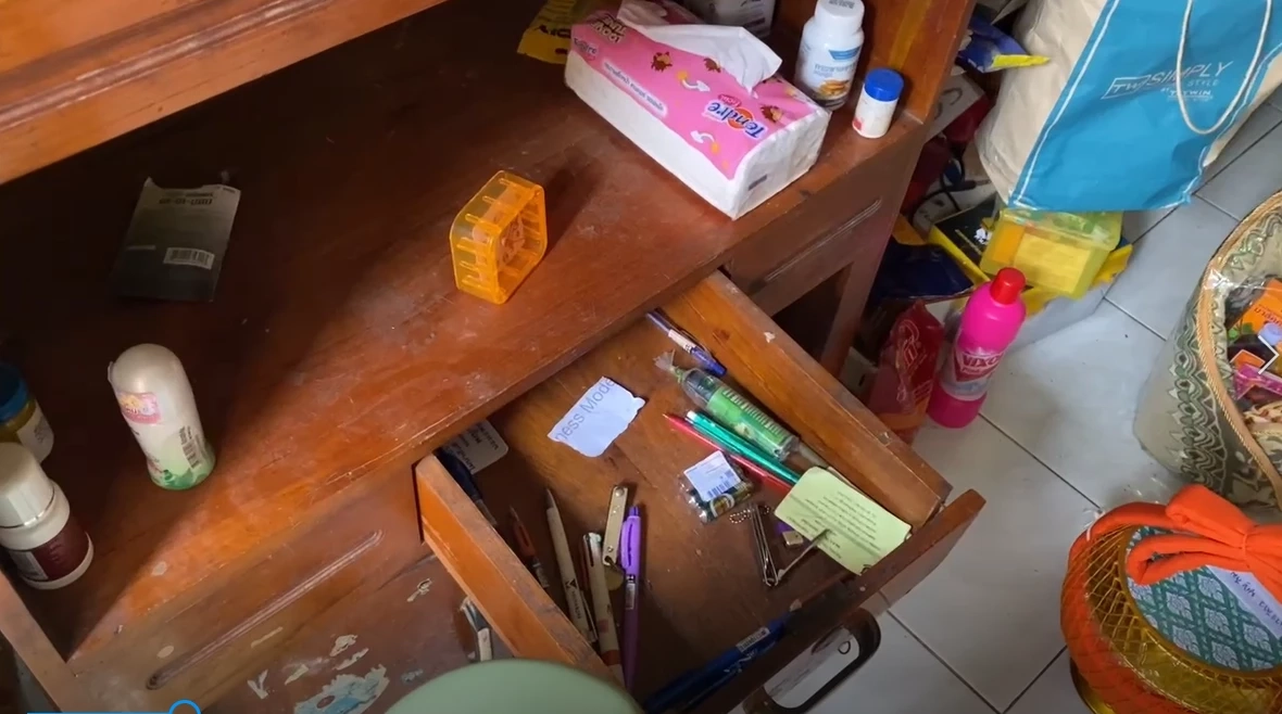 สภาพภายในกุฏิพระคำนึง