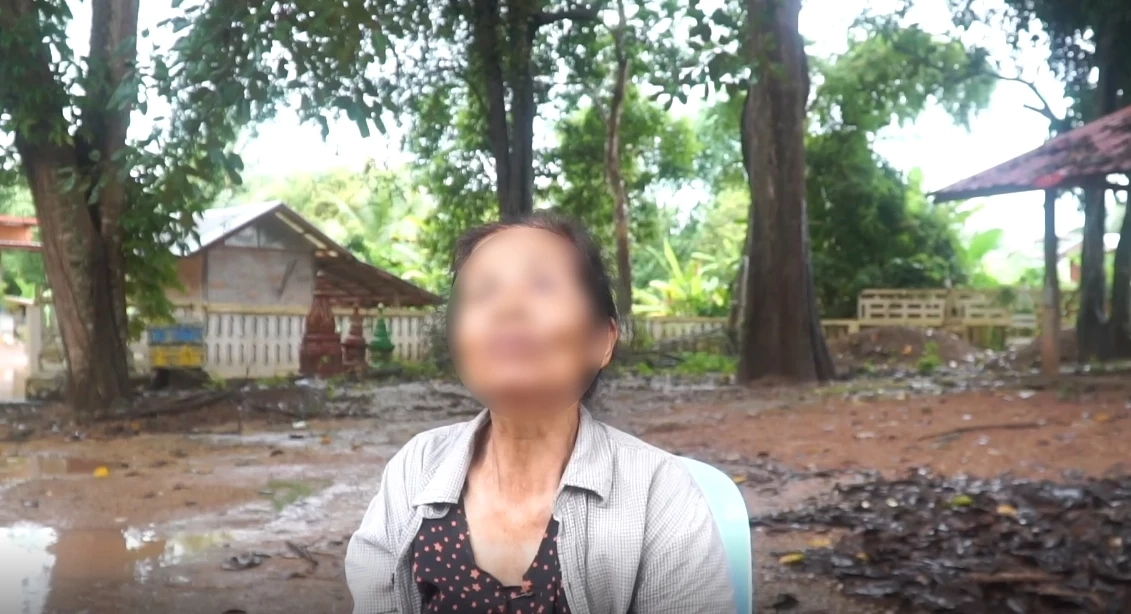 น้ำป่าภูหลวงหลาก เร่งช่วยยายตาบอดหนีน้ำท่วมบ้าน คาด 3 ทุ่มทะลักเข้าชุมชน