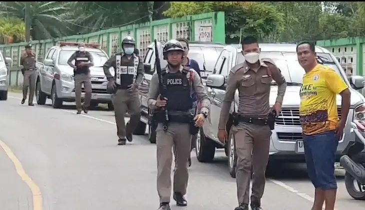 ระทึก ตำรวจคลองท่อม ล้อมจับหนุ่มหลอนยา ใช้ปืนลูกซองยิงญาติเสียชีวิต