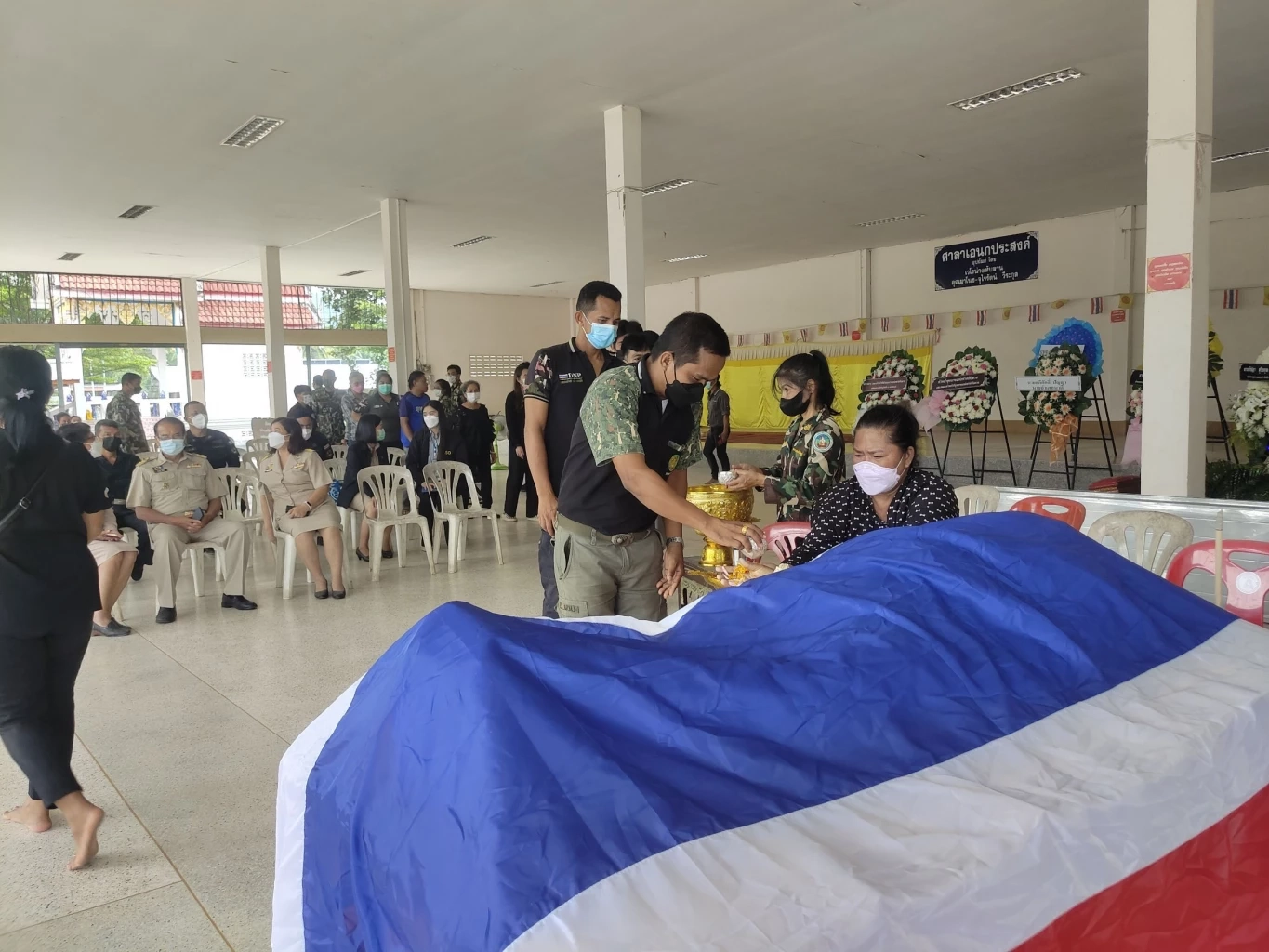 แม่ช็อก.! ลูกชาย จนท.ทับลาน ถูกช้างป่า “เจ้าละมุด” ทำร้ายจนเสียชีวิต