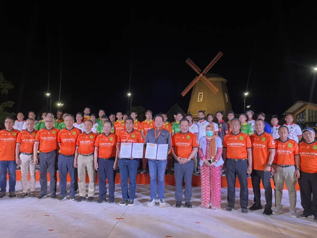 "ทวี-วรวีร์"เปิดตัวชุดใหม่ทีมปัตตานีเอฟซี-นัดดวลแข้งรัฐเคดะห์เร็วๆนี้
