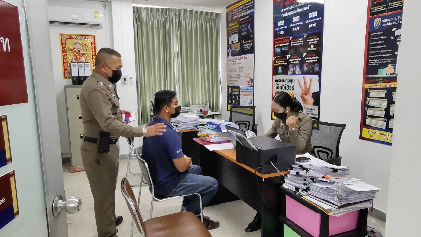 มอบตัวแล้ว หนุ่มร้านข้าวมันไก่ ลวงสาวลาววัย 19 ปี ไปขืนใจ