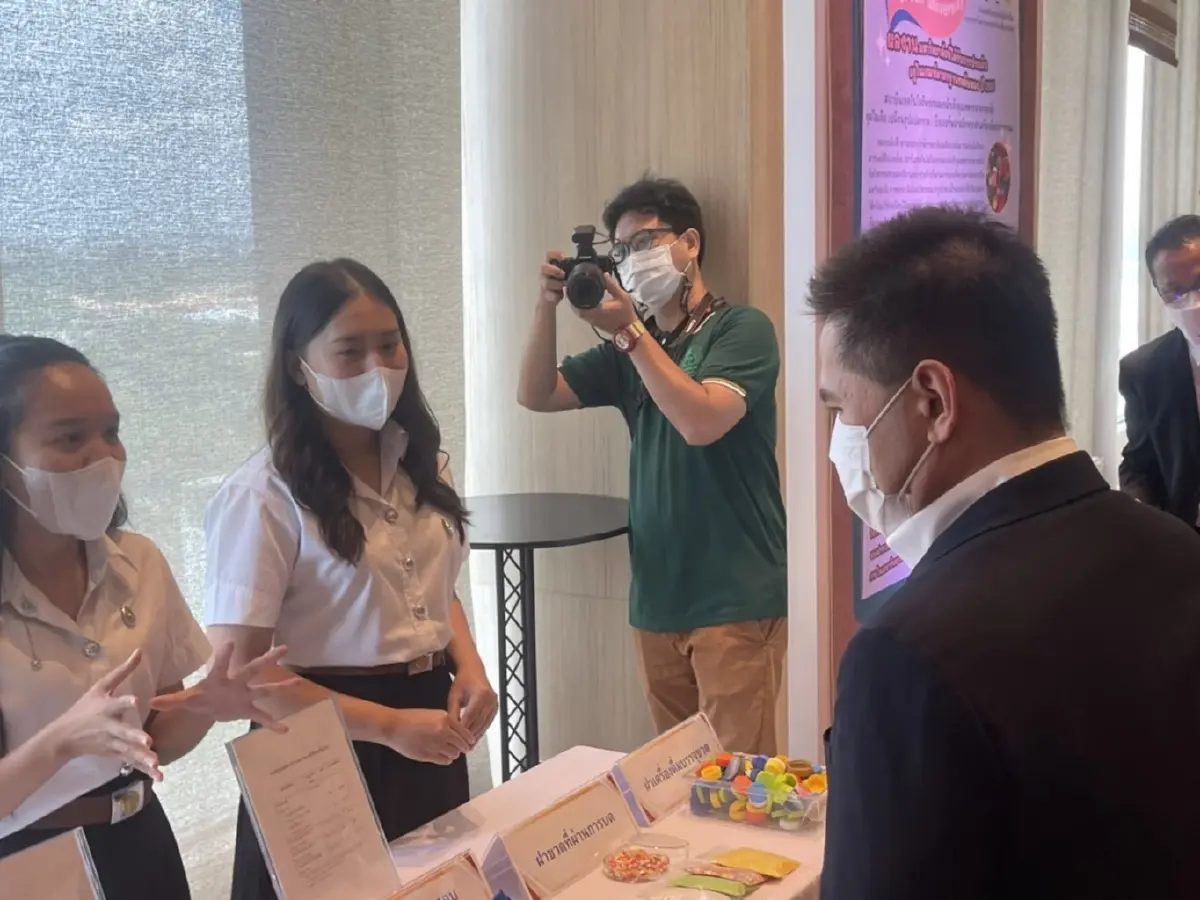 "วราวุธ"จับมือ 59 มหาวิทยาลัย "ลด-เลิก"ใช้ถุงพลาสติก สู่เป้าหมาย Net Zero