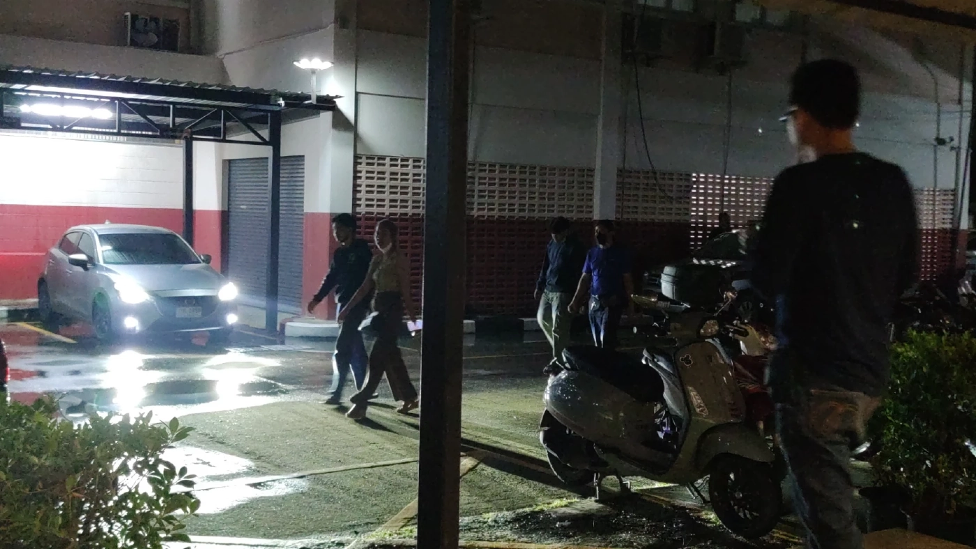 6 โจ๋ก๊วนรุมเด็ก 18 ปีมอบตัวตำรวจ ยันไม่ใช่ปมสถาบัน