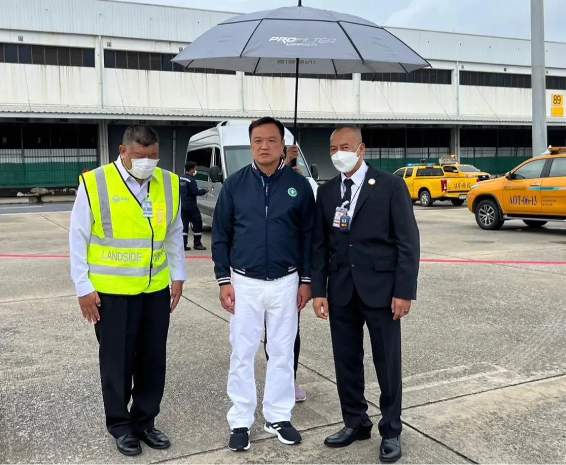 ร่าง "จุตินันท์ ภิรมย์ภักดี" ถึงไทยแล้ว "อนุทิน" ร่วมคารวะ