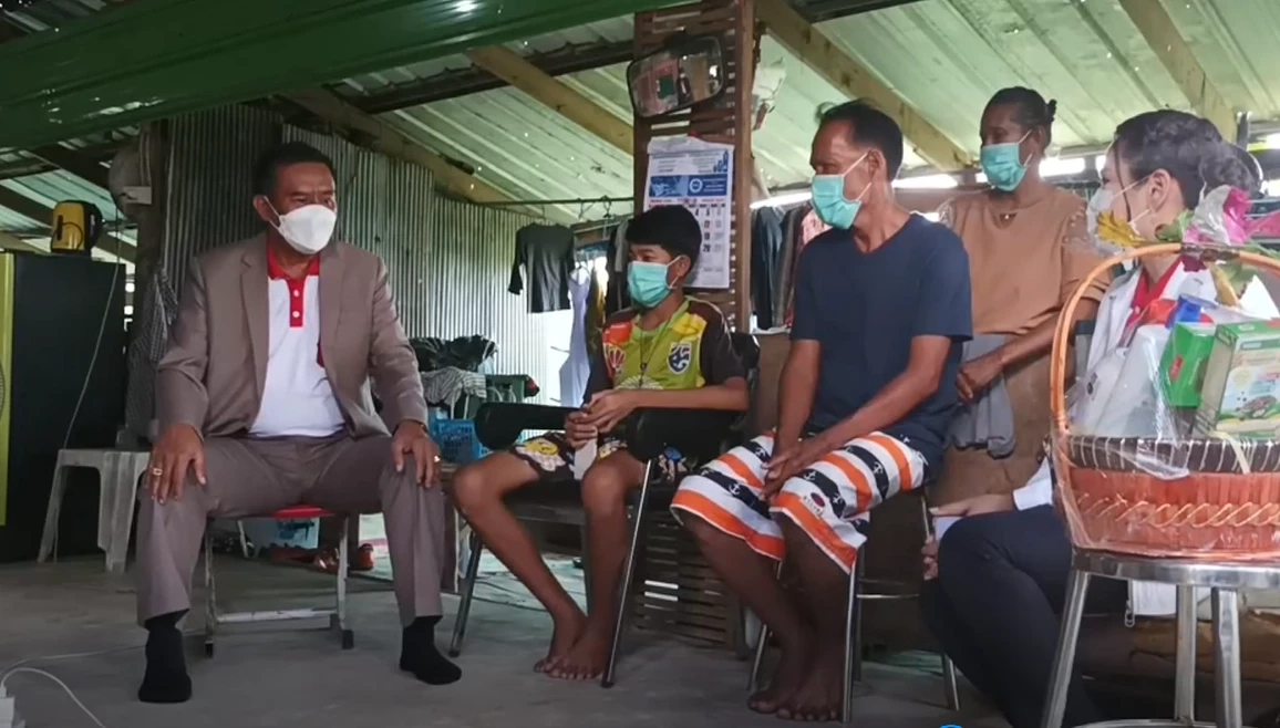 จบสวย ครูสั่ง นร. ลุกนั่ง 200 ครั้ง ยอมขอโทษครอบครัวเด็ก จ่ายเยียวยา 4 หมื่น