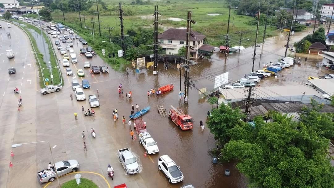 ระยองป่วน! ระดมกำลังจากจว.ใกล้เคียง เร่ง อพยพปชช.ออกจากพื้นที่ ต.บ้านนา