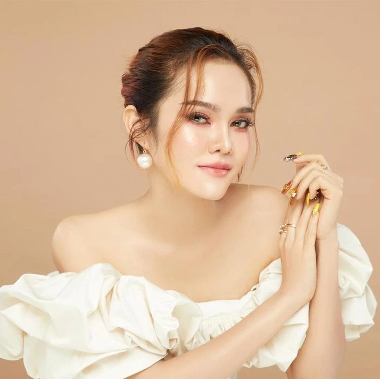 คอหวยรีบเช็ก รวมเลขเด็ดเลขดัง ‘แม่น้ำหนึ่ง-เจ๊ฟองเบียร์’ งวด 1/10/65