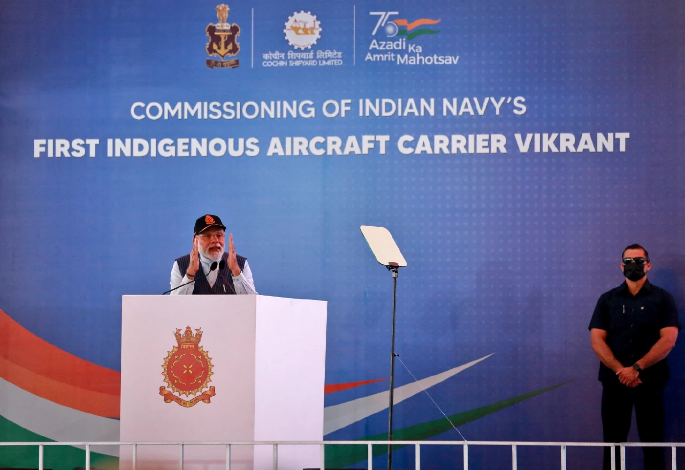 อินเดียประจำการเรือบรรทุกเครื่องบินสร้างเองลำแรก