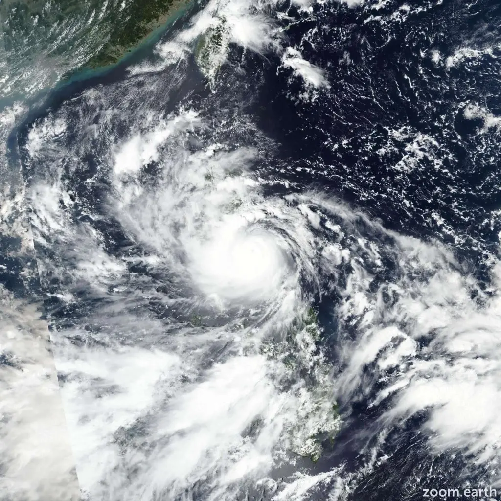 กรมอุตุฯ ออกประกาศ ฉบับ 13 "พายุ โนรู" เตือน 67 จังหวัด จ่อฝนถล่ม